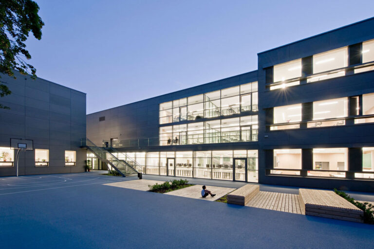 kirsch_stelzhamerschuleCHertha-Hurnaus_07